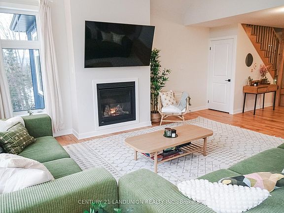 5th image of 1014 Ridgeline Dr #21
