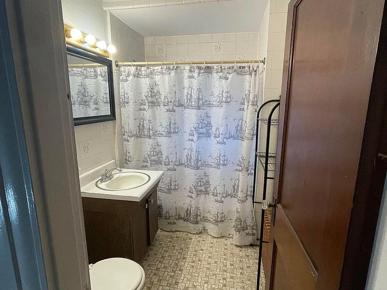 35 Upland Rd — Photo 10