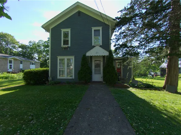 21 Linden St, Livonia, NY 14487
