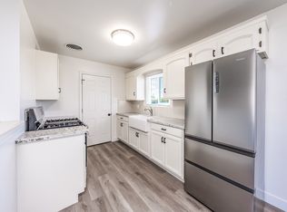 3650 Barstow Ave, Clovis, CA 93619