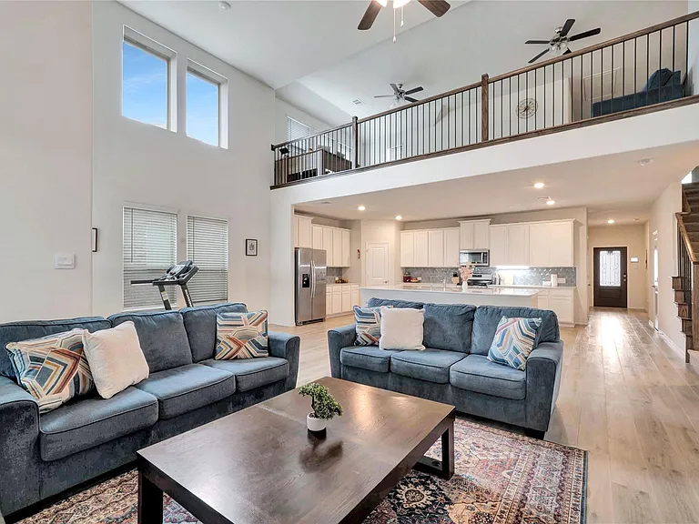 10332 Fall Brook Dr — Photo 15