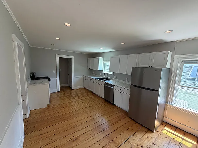 71 Preble Street — Photo 8