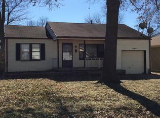 1440 E McGee St, Springfield, MO 65804