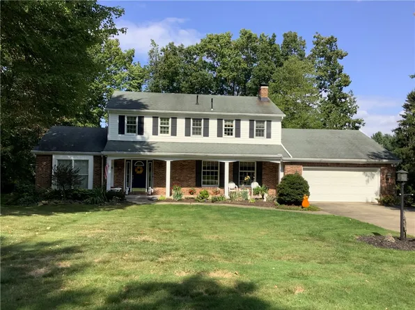 4773 Scott Dr, Hermitage, PA 16148
