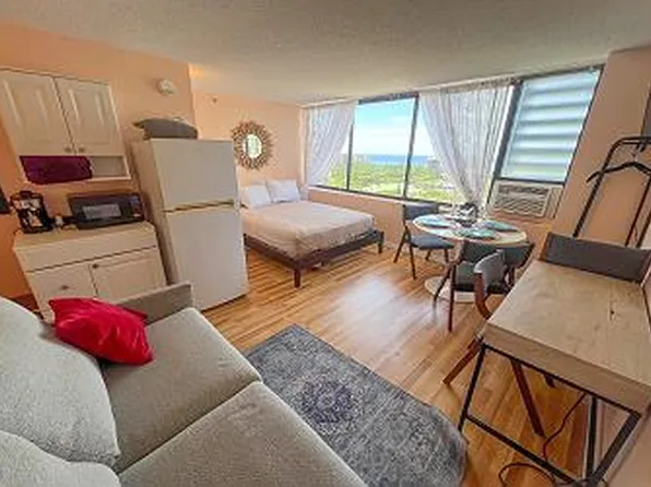 444 Niu St, Honolulu, HI