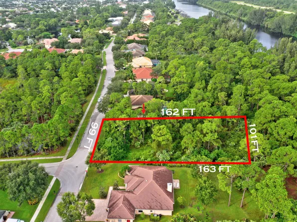 8816 SW Fishermans Wharf Dr, Stuart, FL 34997
