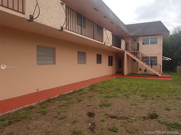 2nd image of 2530 Pierce St APT 106