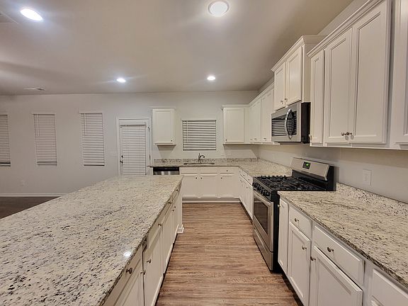 5th image of 118 Pointe Pl
