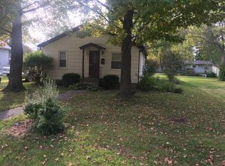 106 S 1st St, Marion, IL 62959