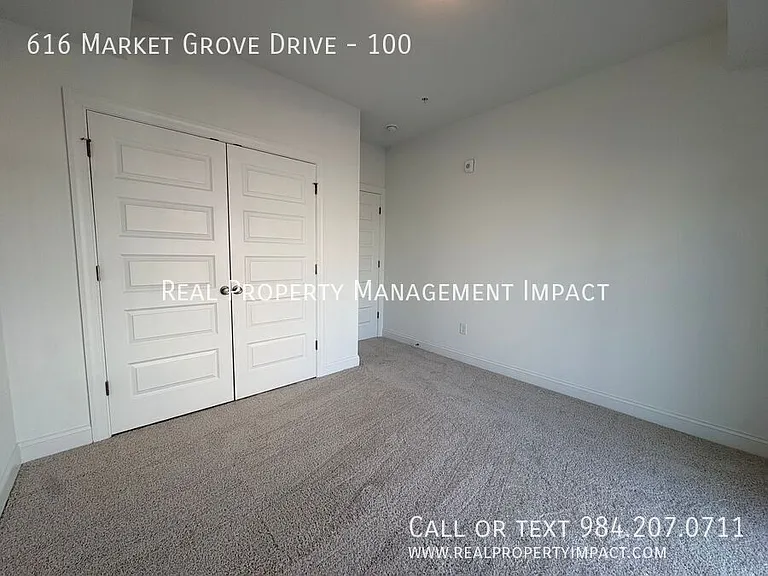 616 Market Grove Dr #100 — Photo 35
