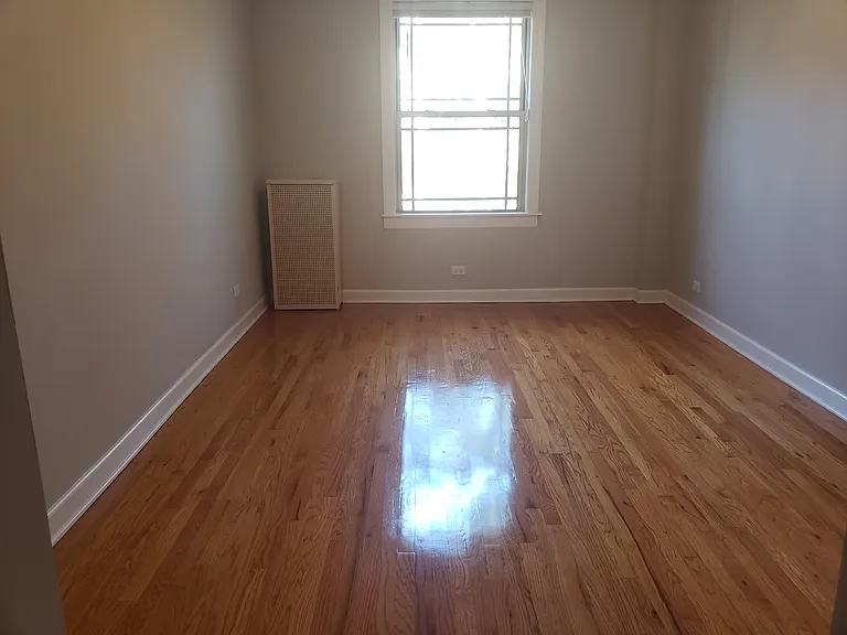 4228 N. Kenmore Avenue — Photo 16