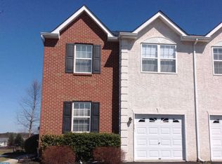 229 Hampshire Dr, Sellersville, PA 18960