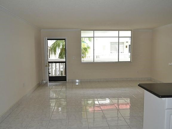 5th image of 1001 Pearce Dr Unit 208