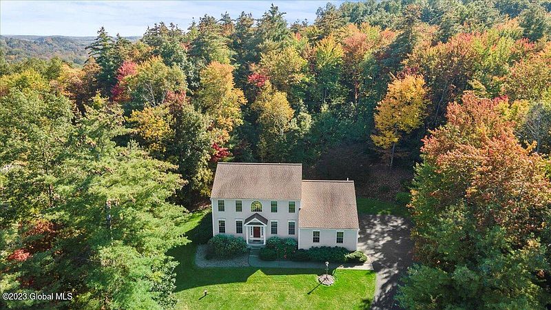 2nd image of 16 Ridgewood Drive
