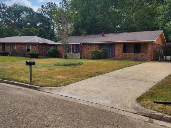 4969 Oak Leaf Dr, Jackson, MS 39212