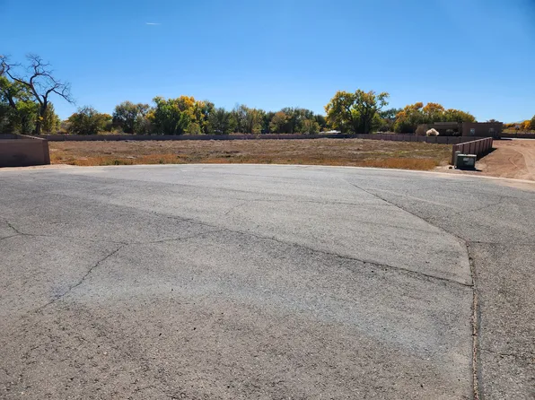 24 Leibel Ct, Los Lunas, NM 87031