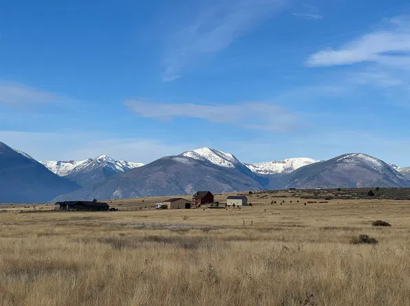 13 Willy Way, Stevensville, MT 59870