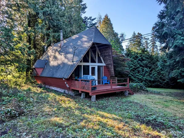 520 S Beach Road, Point Roberts, WA 98281