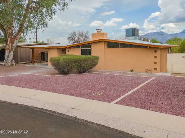 6955 E Julia St, Tucson, AZ 85710