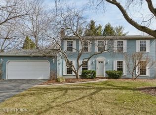 1930 Wellington Ct, Naperville, IL 60565