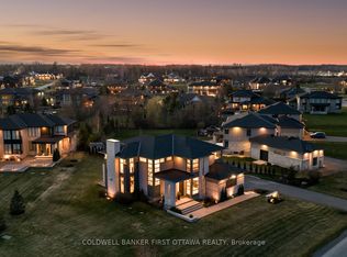 781 McManus Ave, Ottawa, ON K4M 0E8