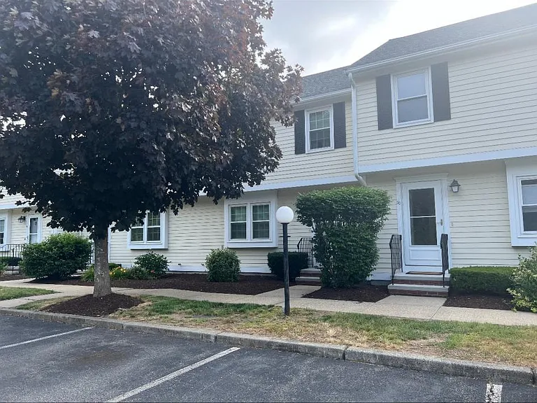 5 Meadowhill Ct #51 — Photo 1