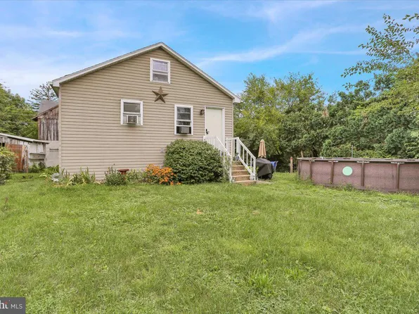 86 S Reber St, Wernersville, PA 19565