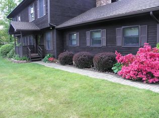 8 Pine Mountain Cir, Barkhamsted, CT 06063