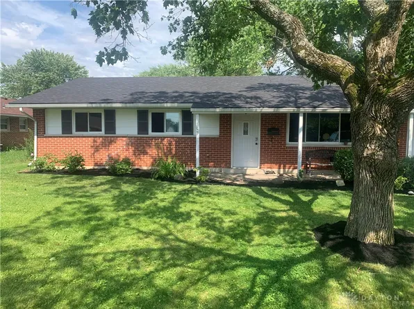 103 W Boitnott Dr, Englewood, OH 45322