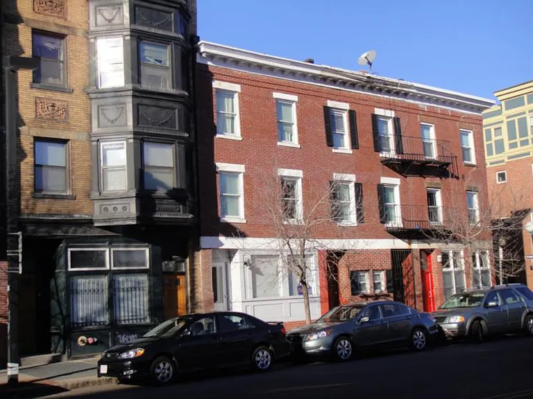 1017 Tremont St #7 — Photo 12
