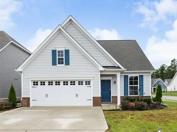 1801 Galley Pl, Chester, VA 23836
