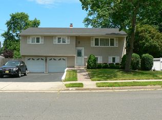 51 Walnut Ave, Red Bank, NJ 07701