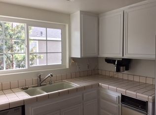 1917 Nelson Ave UNIT B, Redondo Beach, CA 90278