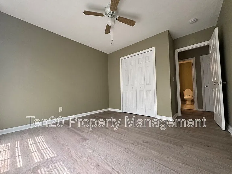 5953 Windsor Dr — Photo 19