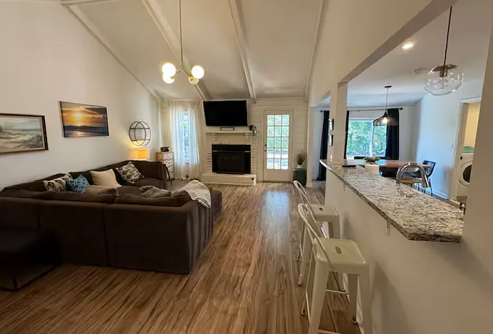 822 Eastern White Pines Rd — Photo 5