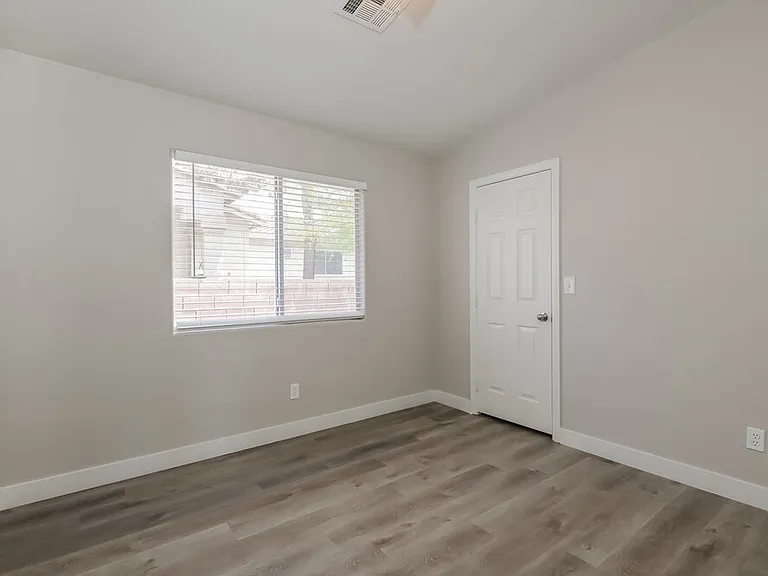 456 Palegold St — Photo 12