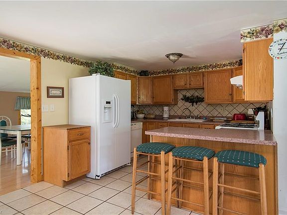 2nd image of 1097 Jones Dr