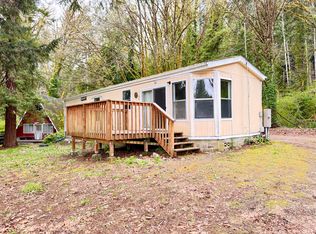 90 N Ayock Beach Dr, Lilliwaup, WA 98555