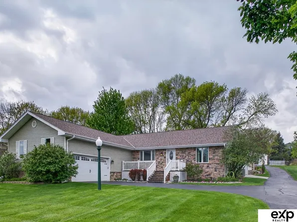 5732 S 185th St, Omaha, NE 68135