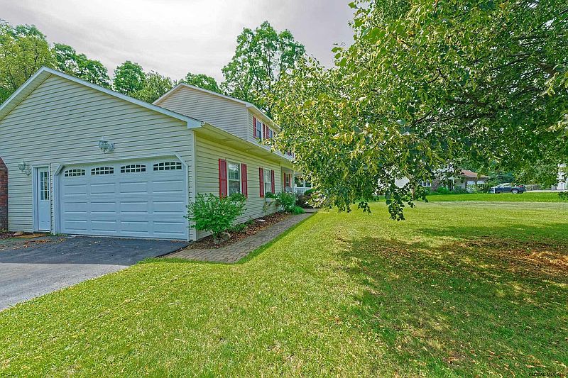 5th image of 2024 OAK TREE Lane