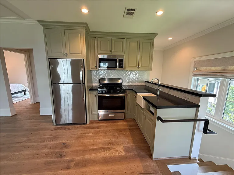 2506 Blue Bonnet Blvd — Photo 7