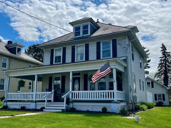 36 W Main St, Leola, PA 17540