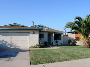 330 Retreat Ct, Fallbrook, CA 92028