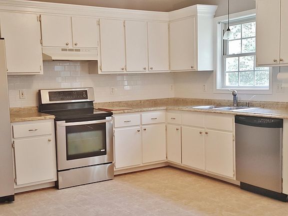 5th image of 7917 Serena Ln