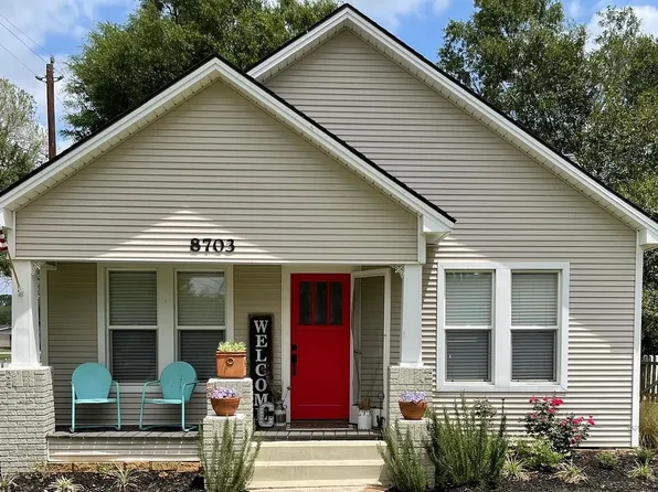8703 Church St., Needville, TX 77461