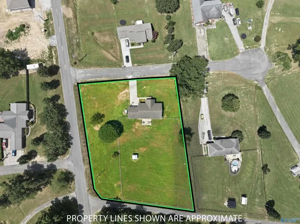 20 Sydney Dr, Scottsboro, AL 35769