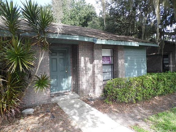 2nd image of 2906 Prince Oak Ct