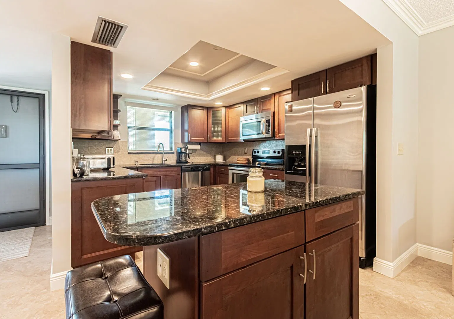 Fully Furnished 2 Bed/2 Bath Condo In 55+ Community Lely Golf Estates! Avail Now — Photo 4