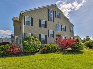 5271 Spring Ridge Dr E, Macungie, PA 18062