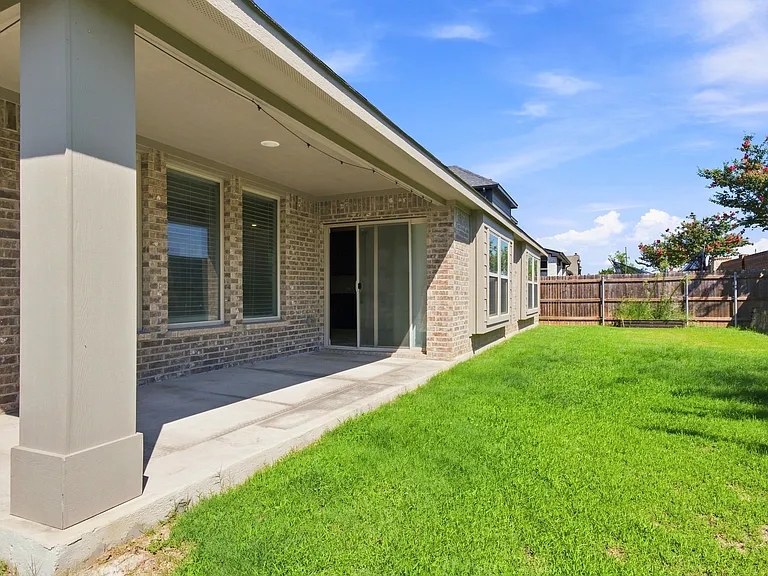 1514 Nighthawk Ln — Photo 26